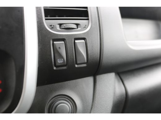 Renault Trafic 2.0 dCi 145pk L2 H1 Airco Imperiaal Trekhaak ActivLease financial lease