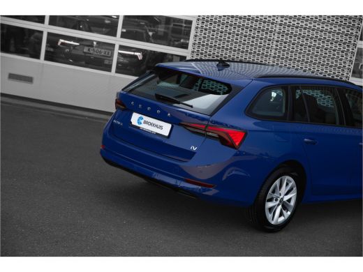 Skoda Octavia Combi 1.4 TSI iV PHEV Business Edition | 1500 kg trekgewicht! | Carplay | Cruise Control ActivLease financial lease