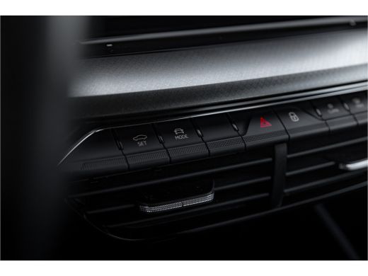 Skoda Octavia Combi 1.4 TSI iV PHEV Business Edition | 1500 kg trekgewicht! | Carplay | Cruise Control ActivLease financial lease