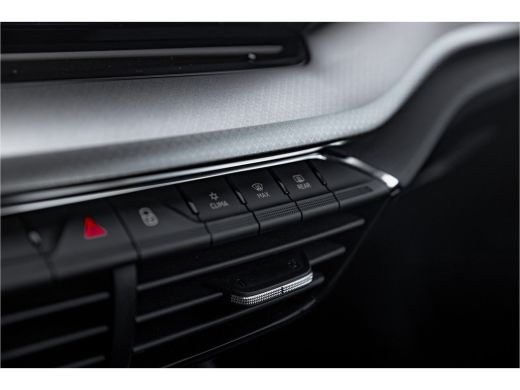 Skoda Octavia Combi 1.4 TSI iV PHEV Business Edition | 1500 kg trekgewicht! | Carplay | Cruise Control ActivLease financial lease