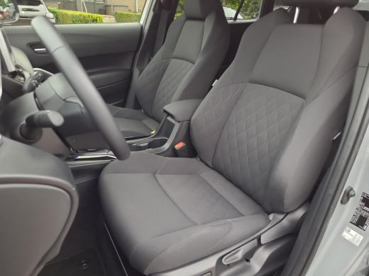 Toyota Corolla Cross Hybrid 140 Style + Premium Pack I | Elektr. klep | Blindspot | Apple CarPlay | Rijklaarprijs incl... ActivLease financial lease