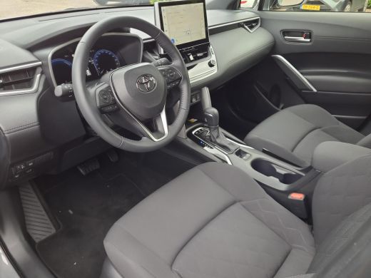 Toyota Corolla Cross Hybrid 140 Style + Premium Pack I | Elektr. klep | Blindspot | Apple CarPlay | Rijklaarprijs incl... ActivLease financial lease