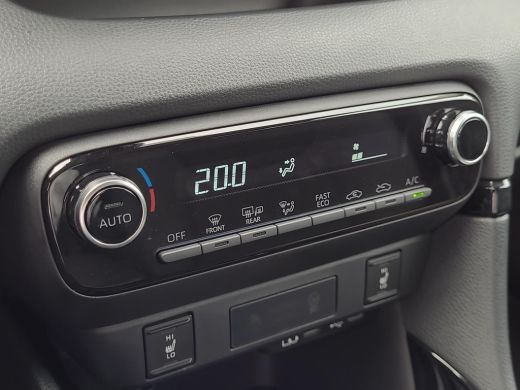 Toyota Yaris 1.5 Hybrid 115 First Edition | Apple CarPlay | Parkeersensoren | Blindspot | Rijklaarprijs incl. ... ActivLease financial lease