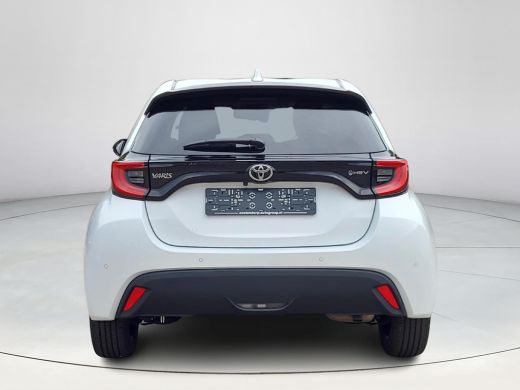 Toyota Yaris 1.5 Hybrid 115 First Edition | Apple CarPlay | Parkeersensoren | Blindspot | Rijklaarprijs incl. ... ActivLease financial lease