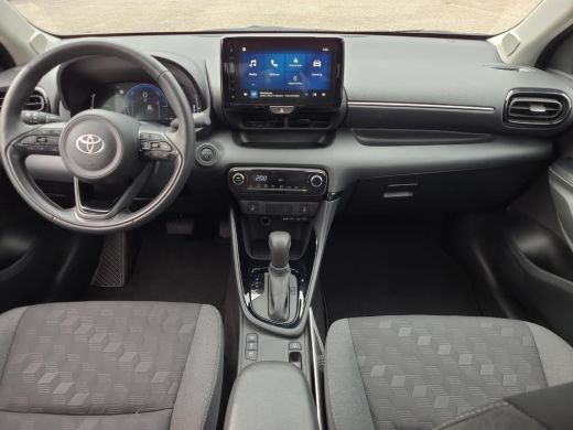 Toyota Yaris 1.5 Hybrid 115 First Edition | Apple CarPlay | Parkeersensoren | Blindspot | Rijklaarprijs incl. ... ActivLease financial lease