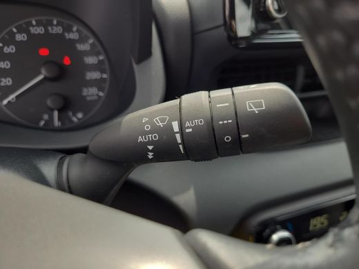 Toyota Yaris 1.5 Hybrid Active | Apple CarPlay | Navigatie | Parkeercamera | Rijklaarprijs incl. garantie | ActivLease financial lease