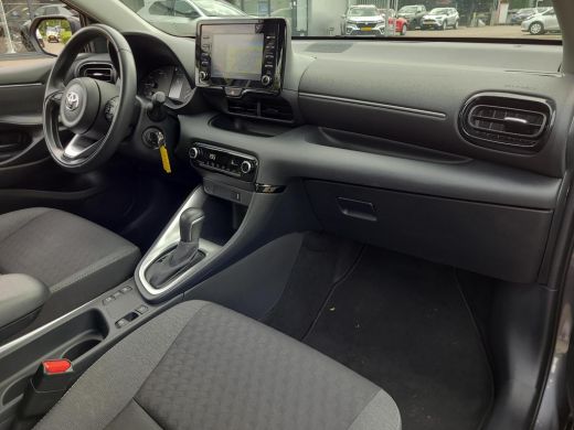 Toyota Yaris 1.5 Hybrid Active | Apple CarPlay | Navigatie | Parkeercamera | Rijklaarprijs incl. garantie | ActivLease financial lease