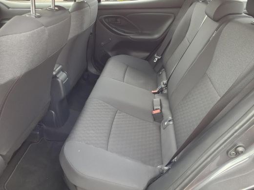 Toyota Yaris 1.5 Hybrid Active | Apple CarPlay | Navigatie | Parkeercamera | Rijklaarprijs incl. garantie | ActivLease financial lease