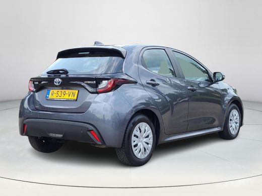 Toyota Yaris 1.5 Hybrid Active | Apple CarPlay | Navigatie | Parkeercamera | Rijklaarprijs incl. garantie | ActivLease financial lease