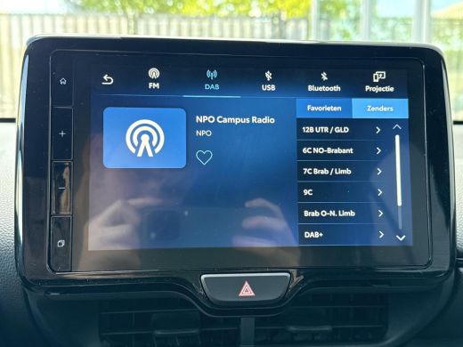 Toyota Yaris Cross 1.5 Hybrid Explore **NAVIGATIE/ TREKHAAK/ STOELVERWARMING/ PARKEERSENSOREN/ 36 MAANDEN GARANTIE** ActivLease financial lease
