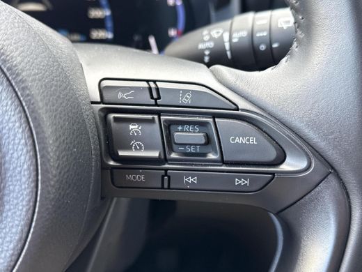 Toyota Yaris Cross 1.5 Hybrid Explore **NAVIGATIE/ TREKHAAK/ STOELVERWARMING/ PARKEERSENSOREN/ 36 MAANDEN GARANTIE** ActivLease financial lease