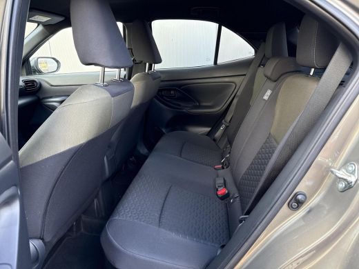 Toyota Yaris Cross 1.5 Hybrid Explore **NAVIGATIE/ TREKHAAK/ STOELVERWARMING/ PARKEERSENSOREN/ 36 MAANDEN GARANTIE** ActivLease financial lease