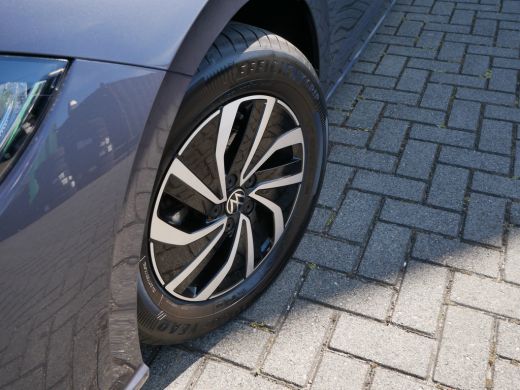 Volkswagen Polo 1.0 TSI Life Edition | Achteruitrijcamera | Parkeersensor achter | Voorstoelen verwarmd ActivLease financial lease