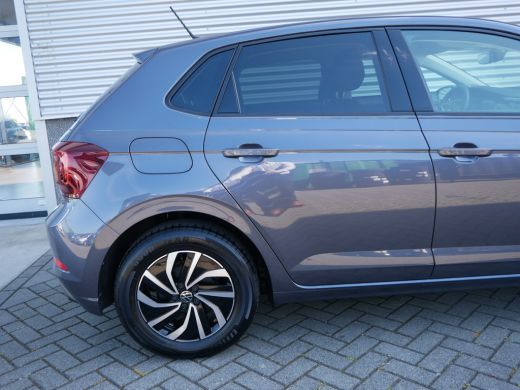 Volkswagen Polo 1.0 TSI Life Edition | Achteruitrijcamera | Parkeersensor achter | Voorstoelen verwarmd ActivLease financial lease