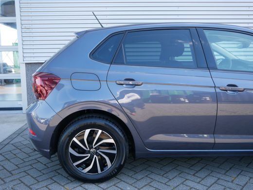 Volkswagen Polo 1.0 TSI Life Edition | Achteruitrijcamera | Parkeersensor achter | Voorstoelen verwarmd ActivLease financial lease