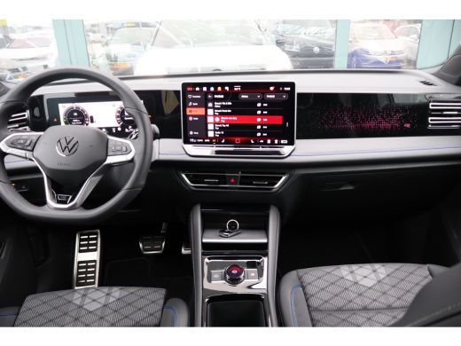 Volkswagen Tiguan 204PK 1.5 eHybrid R-Line Business | Cruise Control | Achteruitrijcamera | Navigatie | ActivLease financial lease