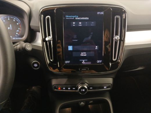 Volvo  XC40 1.5 T2 Core | Intellisafe | Camera | Facelift! | FjordBlue | MY23! ActivLease financial lease