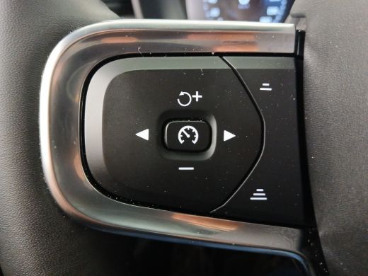 Volvo  XC40 1.5 T2 Core | Intellisafe | Camera | Facelift! | FjordBlue | MY23! ActivLease financial lease