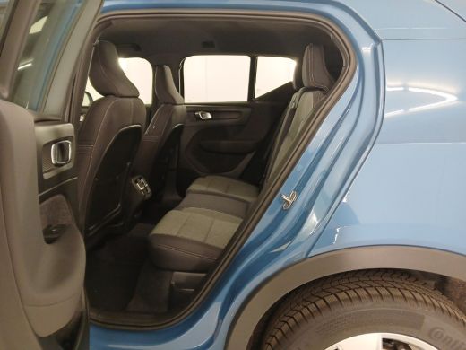 Volvo  XC40 1.5 T2 Core | Intellisafe | Camera | Facelift! | FjordBlue | MY23! ActivLease financial lease