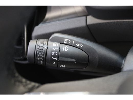 Volvo  XC40 252PK Extened Range Core | Trekhaak | Getint Glas | Cruise Control | 19'' | ActivLease financial lease