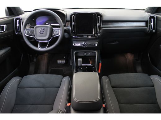Volvo  XC40 252PK Extened Range Core | Trekhaak | Getint Glas | Cruise Control | 19'' | ActivLease financial lease