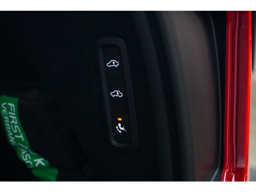 Volvo  XC90 T8 455PK Ultimate Dark | Luchtvering | Trekhaak | Massage/Ventilatie | 360° | BW Audio | 21'' ActivLease financial lease