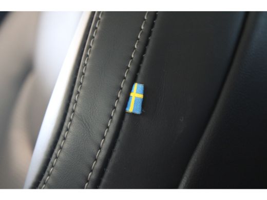 Volvo  XC90 T8 455PK Ultimate Dark | Luchtvering | Trekhaak | Massage/Ventilatie | 360° | BW Audio | 21'' ActivLease financial lease