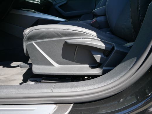Audi A3 Sportback 30 TFSI S edition ActivLease financial lease