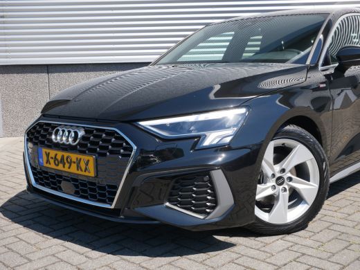Audi A3 Sportback 30 TFSI S edition ActivLease financial lease