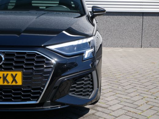 Audi A3 Sportback 30 TFSI S edition ActivLease financial lease