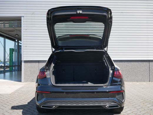 Audi A3 Sportback 30 TFSI S edition ActivLease financial lease