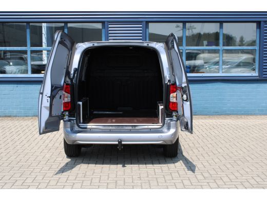 Citroën Berlingo 1.5 BlueHDi 130 PK AUTOMAAT 4,9% FINANCIAL LEASE | DEMO VOORDEEL | TREKHAAK | VEEL OPTIES! ActivLease financial lease