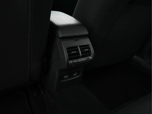 Citroën Ë-C4 Feel 50 kWh [ 3-Fase ] (INCL-BTW) *FULL-LED | DIGI-COCKPIT | CARPLAY | MICROFIBRE-COMFORT-SEATS |... ActivLease financial lease