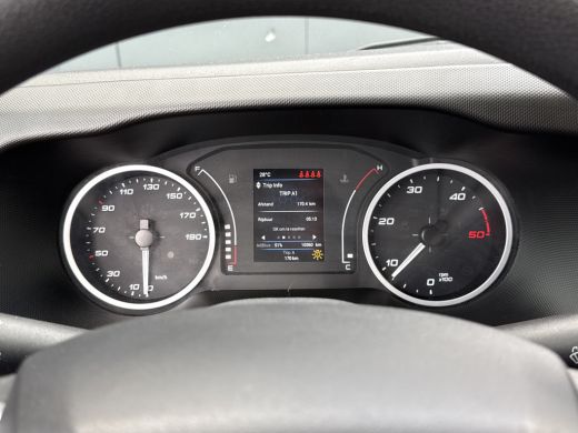 Iveco Daily 35S14 2.3 D / PICK UP MET LANGE BAK / 7 PERSOONS DUBBELE CABINE / 10.360 KM / AIRCO / CRUISE / NA... ActivLease financial lease