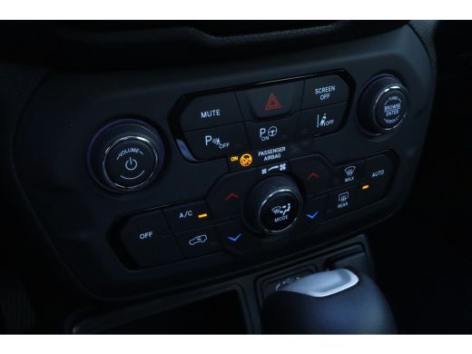 Jeep Renegade 1.5T e-Hybrid | Adaptieve Cruise | Pano | Stoel+Stuurverwarming | Leder | Elektr. stoel | Keyless... ActivLease financial lease