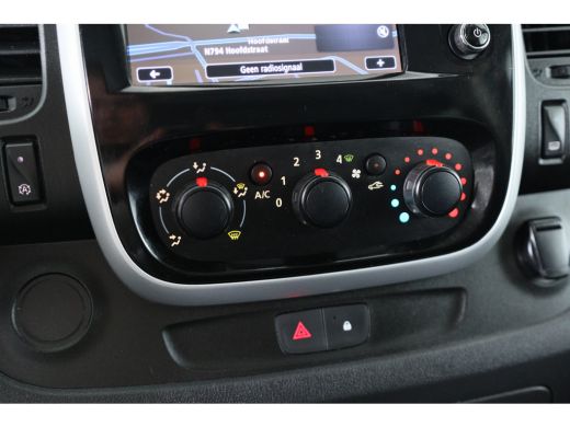 Opel Vivaro 1.6 CDTI L2H1 DC Sport EcoFlex | Dealer Onderhouden! | Navi | Trekhaak | Camera | Parkeersensoren... ActivLease financial lease