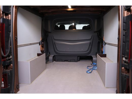 Opel Vivaro 1.6 CDTI L2H1 DC Sport EcoFlex | Dealer Onderhouden! | Navi | Trekhaak | Camera | Parkeersensoren... ActivLease financial lease