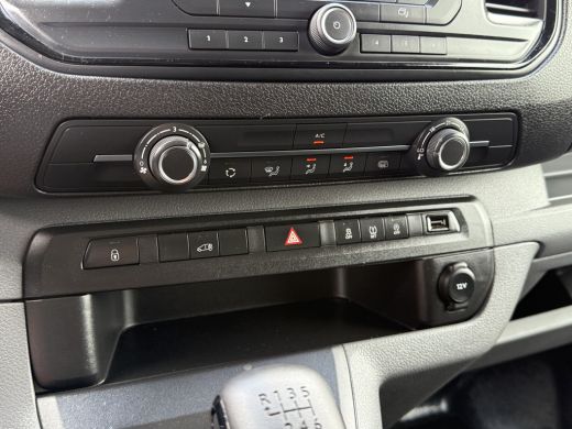 Peugeot Expert 1.5 BlueHDI 102 PK / L2H1 / TREKHAAK / AIRCO / CRUISE / BLUETOOTH / ORIG. NL ActivLease financial lease