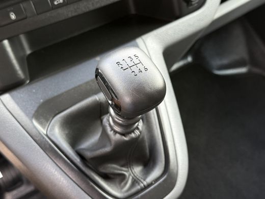 Peugeot Expert 1.5 BlueHDI 102 PK / L2H1 / TREKHAAK / AIRCO / CRUISE / BLUETOOTH / ORIG. NL ActivLease financial lease