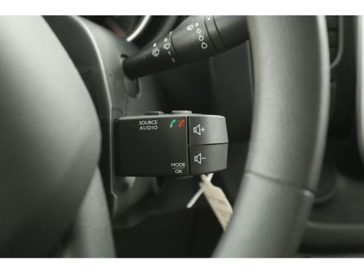 Renault Trafic 1.6 dCi T29 L1H1 Airco Cruise Navigatie LED PDC 3 Persoons Elektrpakket ActivLease financial lease