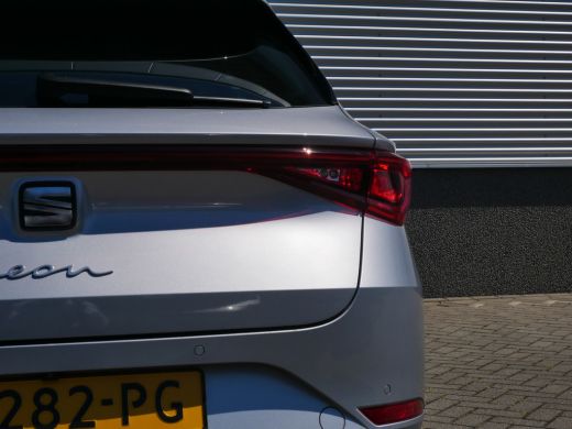 Seat Leon Sportstourer 1.0 TSI Style Business Intense | Achteruitrijcamera | Airco (automatisch) | Apple Carplay/Android... ActivLease financial lease