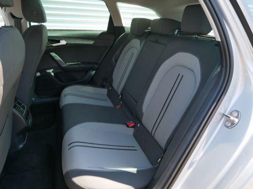 Seat Leon Sportstourer 1.0 TSI Style Business Intense | Achteruitrijcamera | Airco (automatisch) | Apple Carplay/Android... ActivLease financial lease