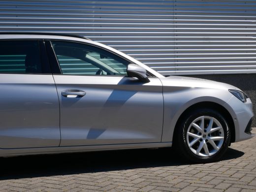 Seat Leon Sportstourer 1.0 TSI Style Business Intense | Achteruitrijcamera | Airco (automatisch) | Apple Carplay/Android... ActivLease financial lease