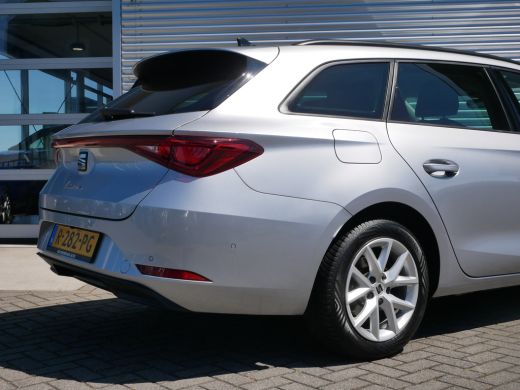 Seat Leon Sportstourer 1.0 TSI Style Business Intense | Achteruitrijcamera | Airco (automatisch) | Apple Carplay/Android... ActivLease financial lease