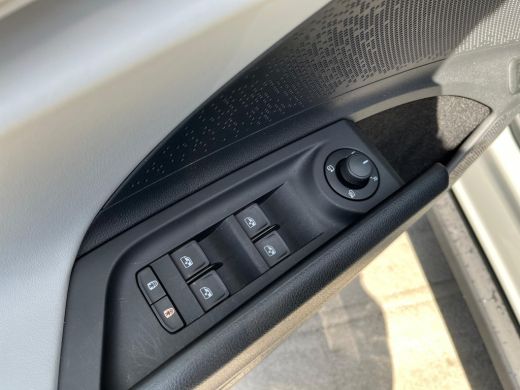 Skoda Elroq 85 Business Edition | Trekhaak | Verwarmbare voorruit | ACC | Travel Assist | Apple Carplay | Cam... ActivLease financial lease