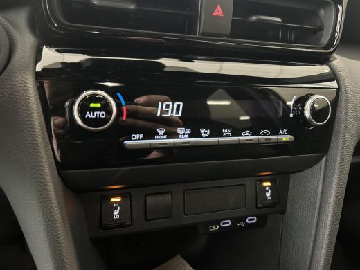 Toyota Yaris Cross 1.5 Hybrid 115 First Edition ActivLease financial lease