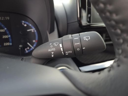 Toyota Yaris Cross 1.5 Hybrid Executive | Panorama dak | Apple CarPlay | Elektr. klep | Rijklaarprijs incl. garantie | ActivLease financial lease
