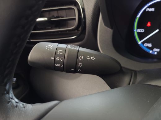 Toyota Yaris Cross 1.5 Hybrid Executive | Panorama dak | Apple CarPlay | Elektr. klep | Rijklaarprijs incl. garantie | ActivLease financial lease