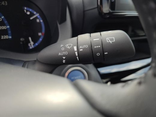 Toyota Yaris Cross 1.5 Hybrid Executive | Panorama dak | Apple CarPlay | Elektr. klep | Rijklaarprijs incl. garantie | ActivLease financial lease