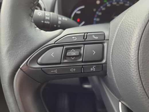 Toyota Yaris Cross 1.5 Hybrid Executive | Panorama dak | Apple CarPlay | Elektr. klep | Rijklaarprijs incl. garantie | ActivLease financial lease